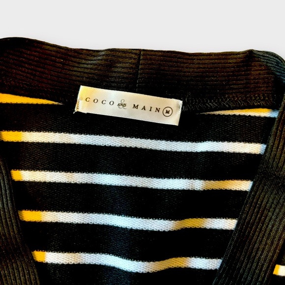 Snap Front Cardigan Black and White Stripe Size Med - Picture 6 of 8